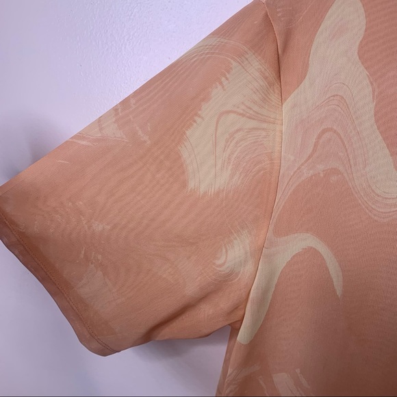 FABLETICS Nayeli Mesh Crop Short Sleeve Marble Pattern Workout Top - Picture 12 of 12